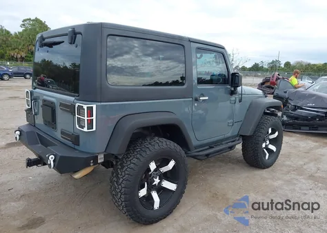 2014 Jeep Wrangler Rubicon из США, поврежденный, VIN 1C4BJWCGXEL150351